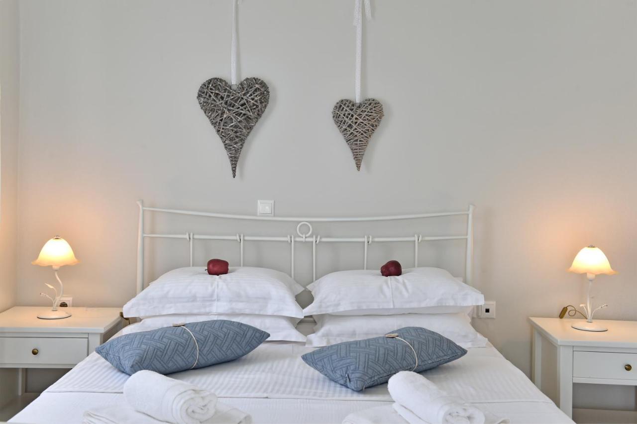 Tonia Apartments Paros Chrisi Akti  Eksteriør billede