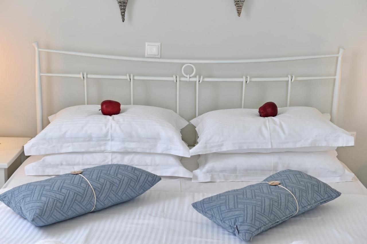 Tonia Apartments Paros Chrisi Akti  Eksteriør billede