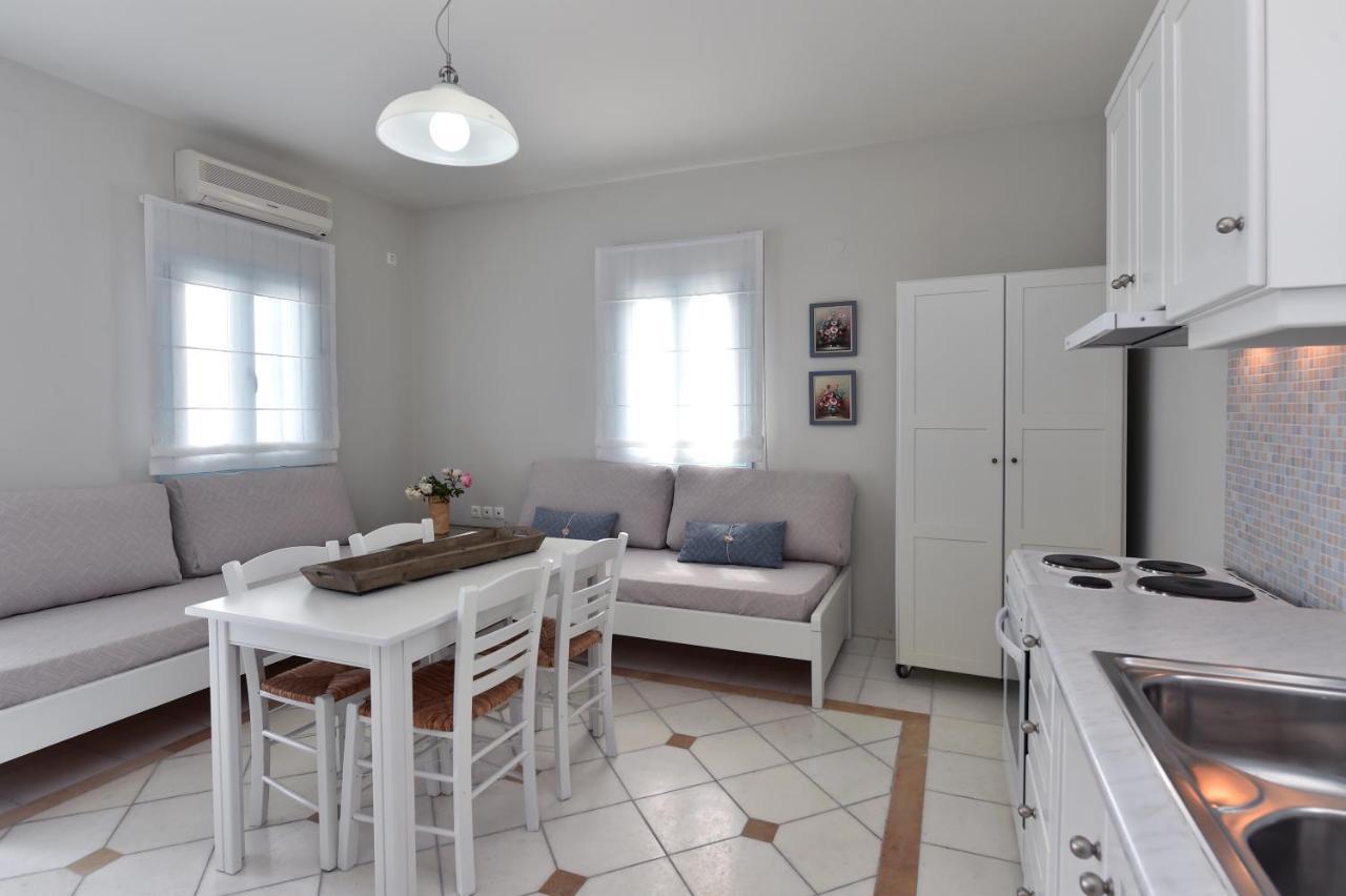 Tonia Apartments Paros Chrisi Akti  Eksteriør billede